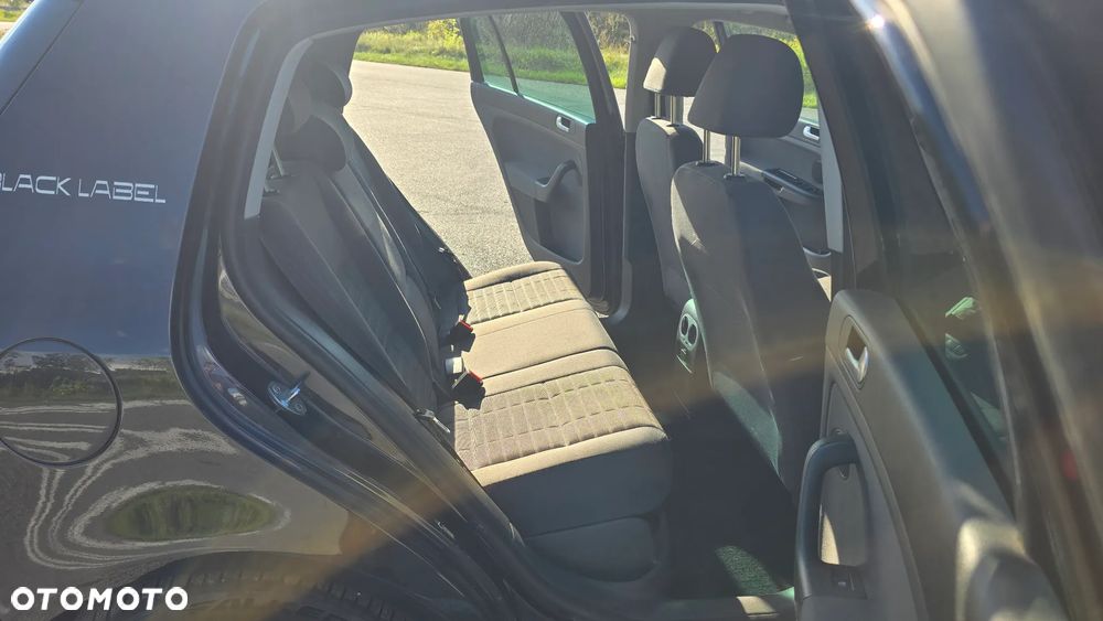 Volkswagen Golf Plus 1.9 TDI DPF Comfortline - 26
