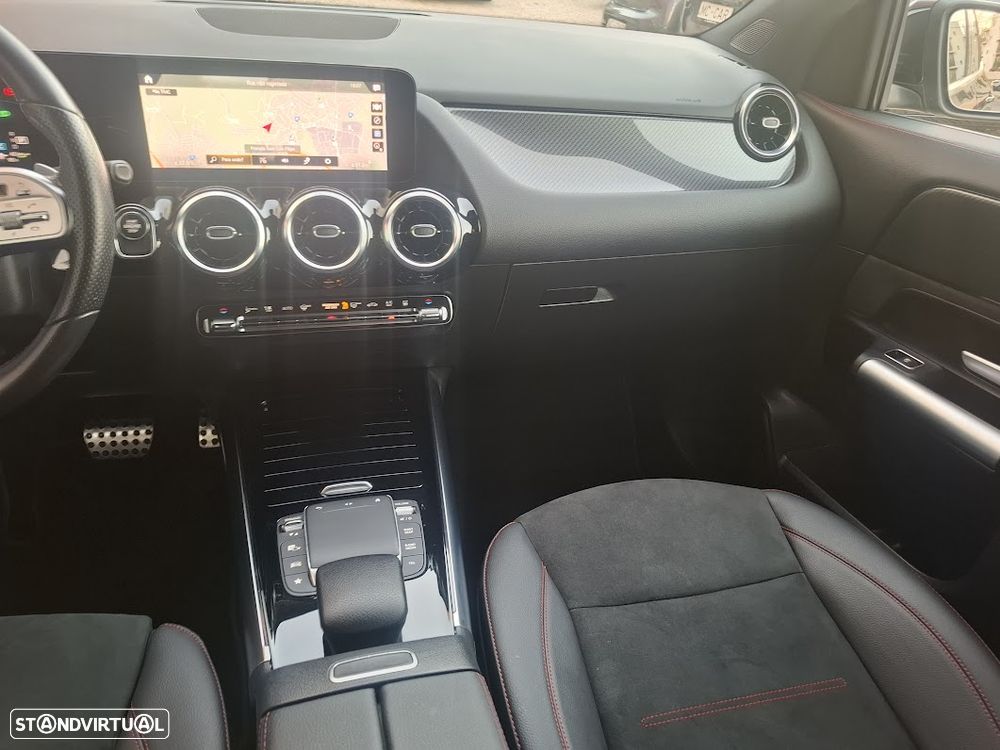 Mercedes-Benz GLA 250 e 8G-DCT AMG Line - 8