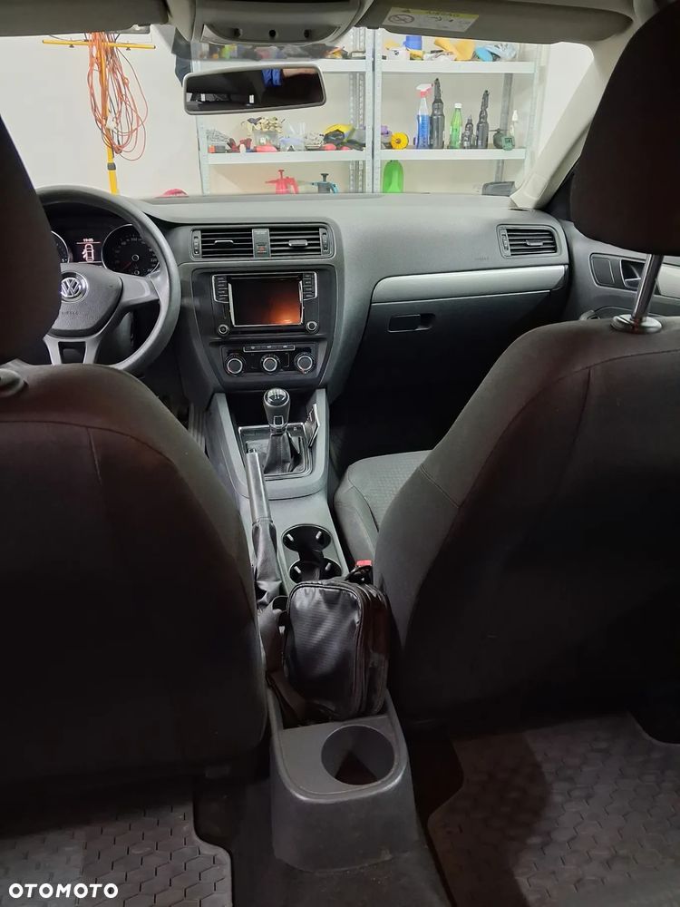 Volkswagen Jetta 2.0 TDI DPF BMT Trendline - 7