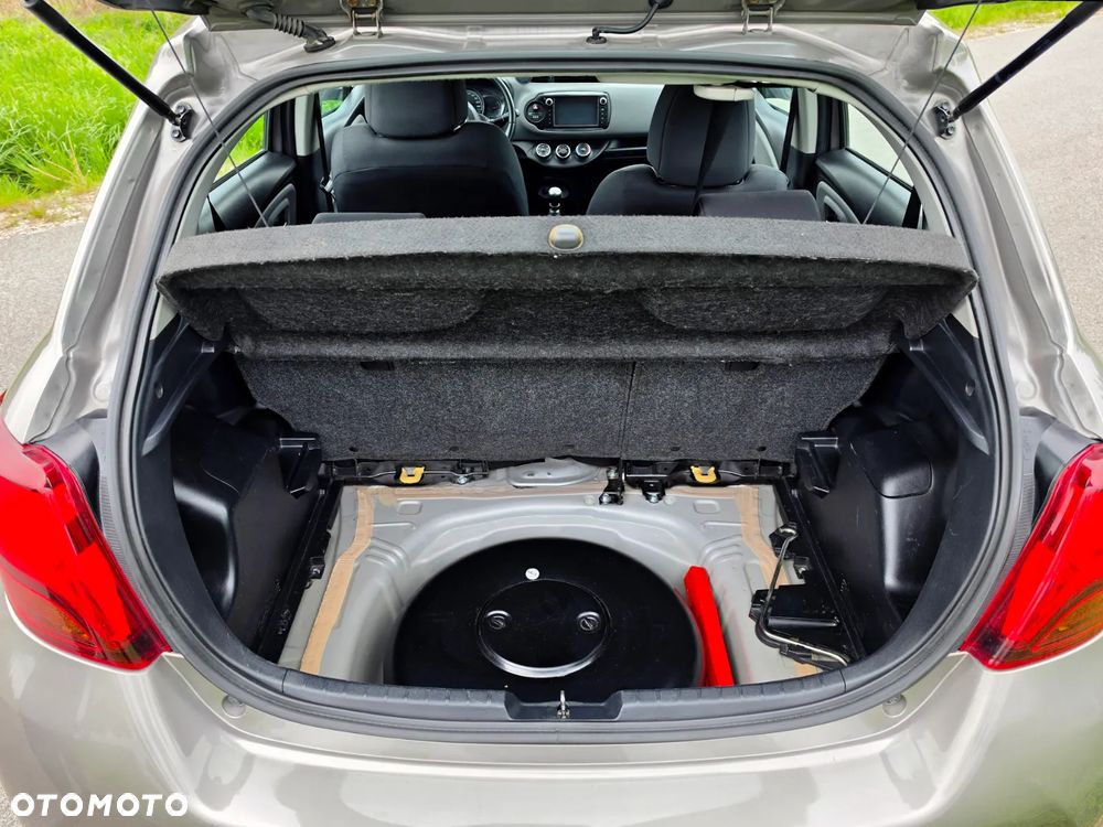 Toyota Yaris 1.33 Active EU6 - 16
