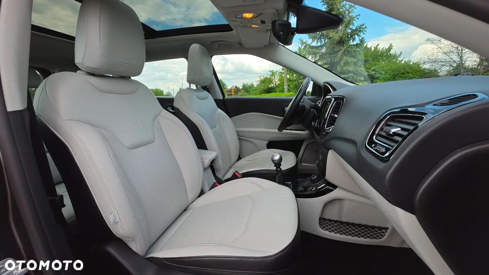 Jeep Compass 2.0 MultiJet Active Drive Limited - 32