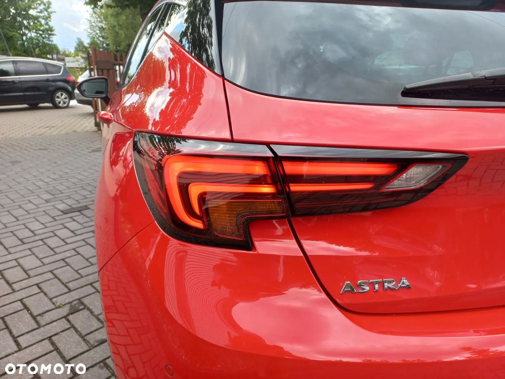 Opel Astra 1.4 Turbo Innovation - 11