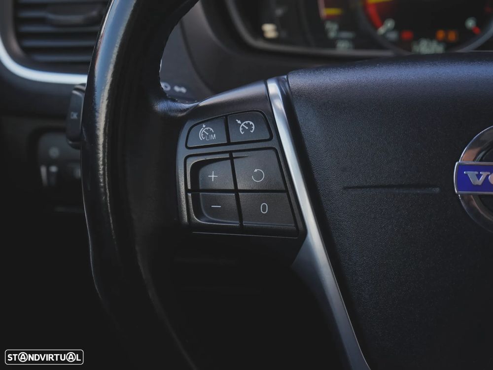 Volvo V40 2.0 D3 Summum Geartronic - 11