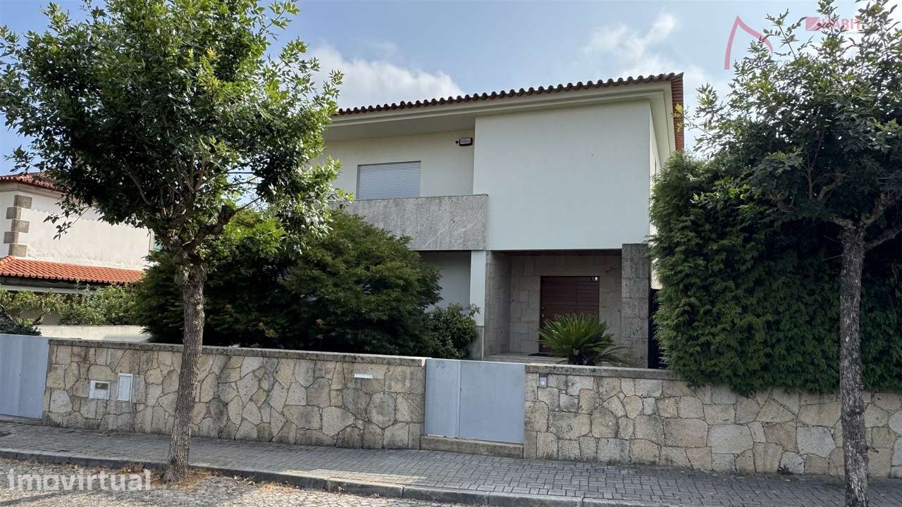 Moradia Isolada T3 com Piscina em Adaufe, Braga - Grande imagem: 5/58