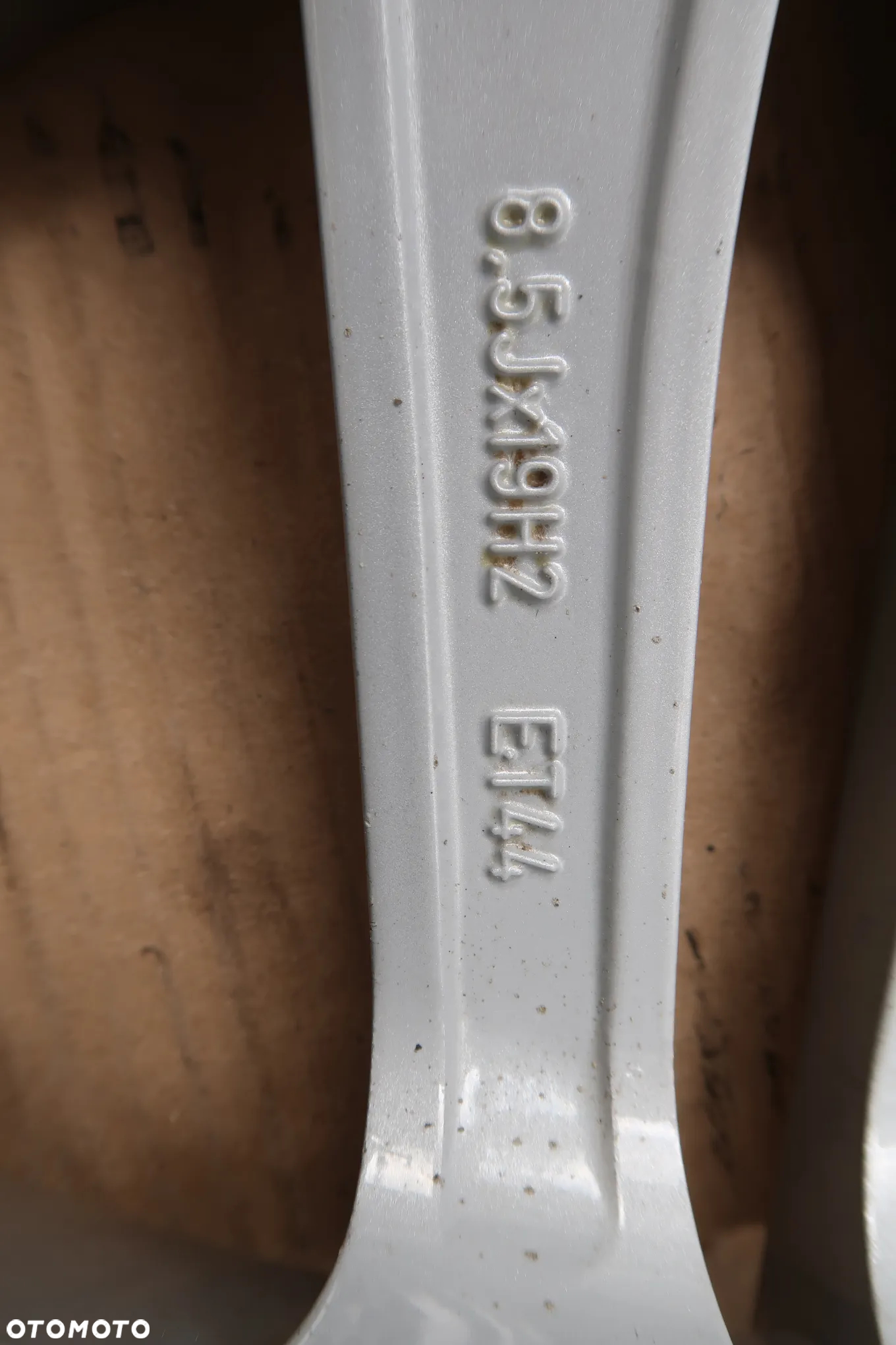 C16 FELGA MERCEDES E KLASA A2124011900 8,5X19ET44 IDEALNA - 5