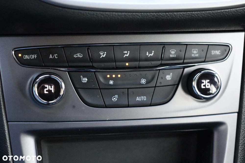 Opel Astra V 1.4 T Enjoy S&S - 22