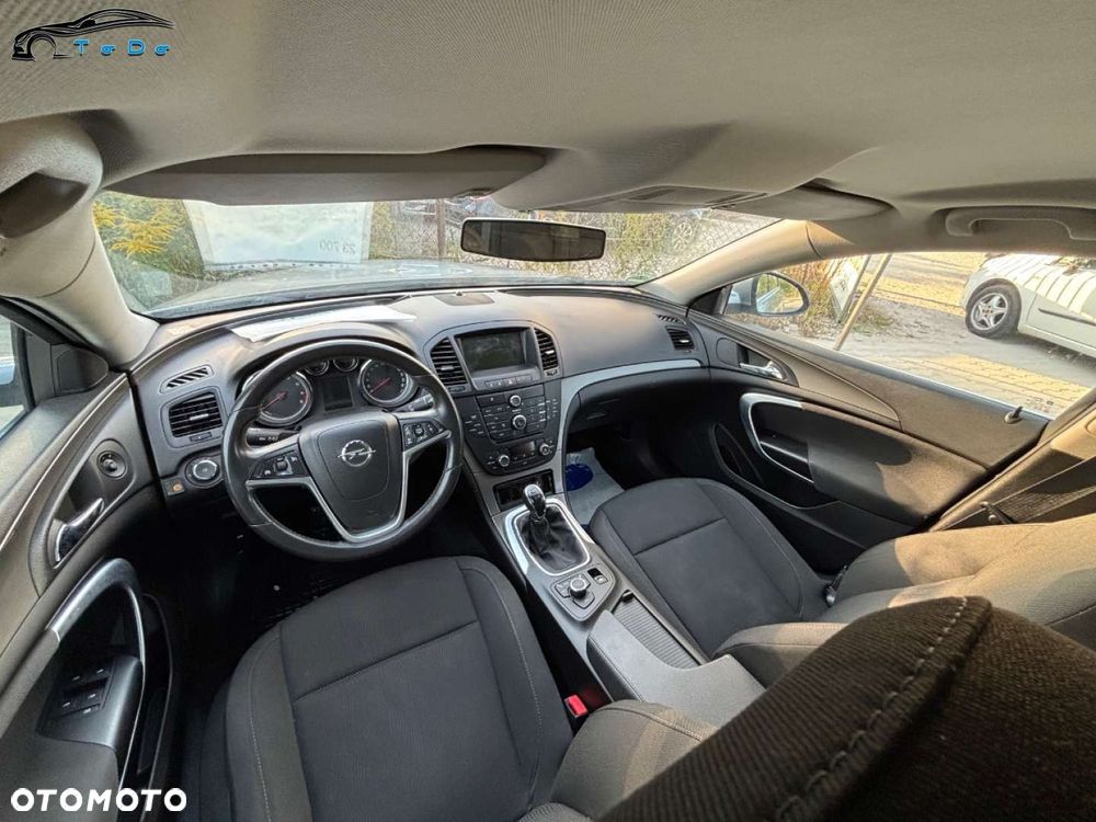 Opel Insignia - 24