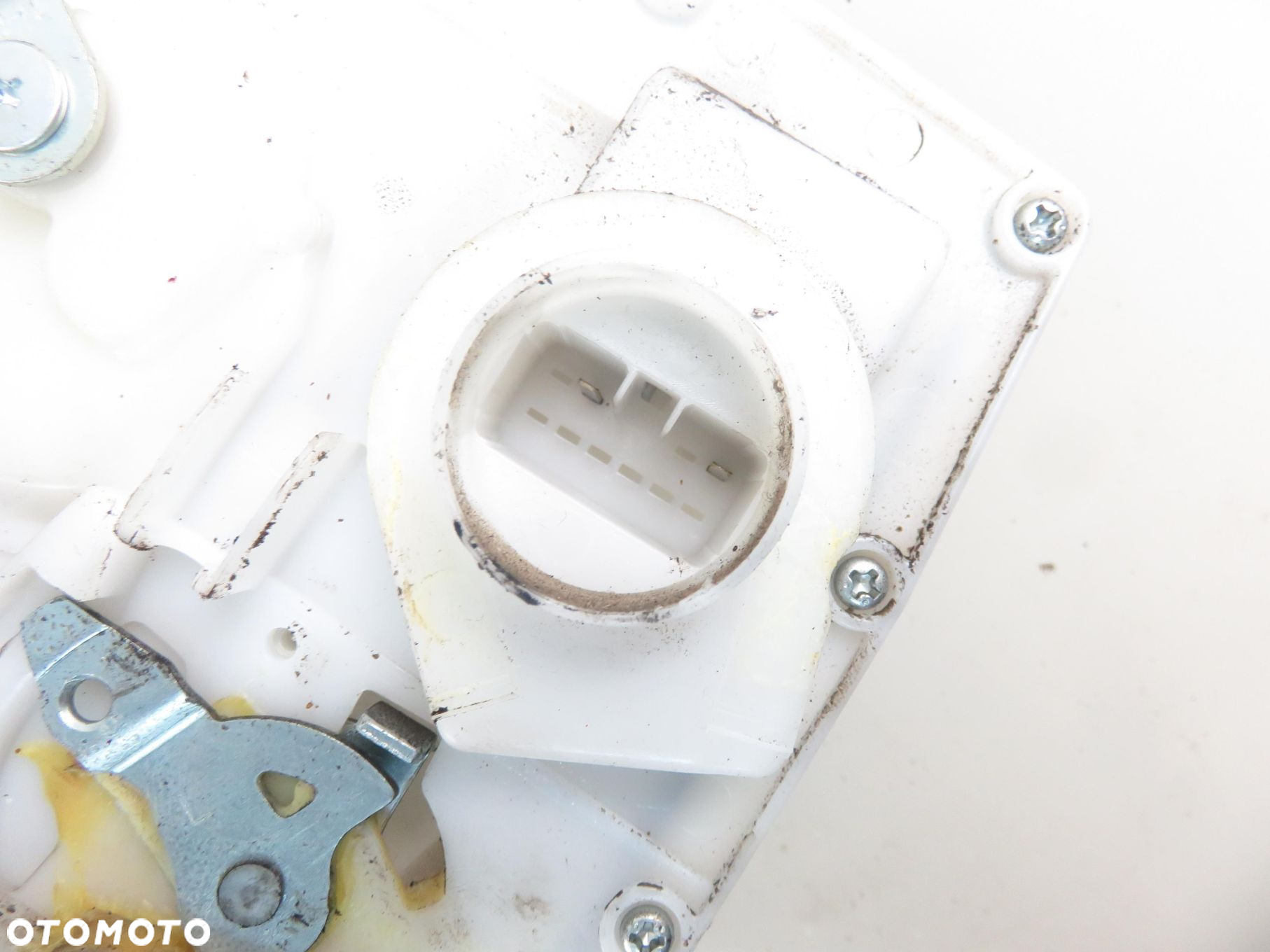 ZAMEK LEWY TYLNY SUZUKI SWIFT MK6 2 PIN - 5