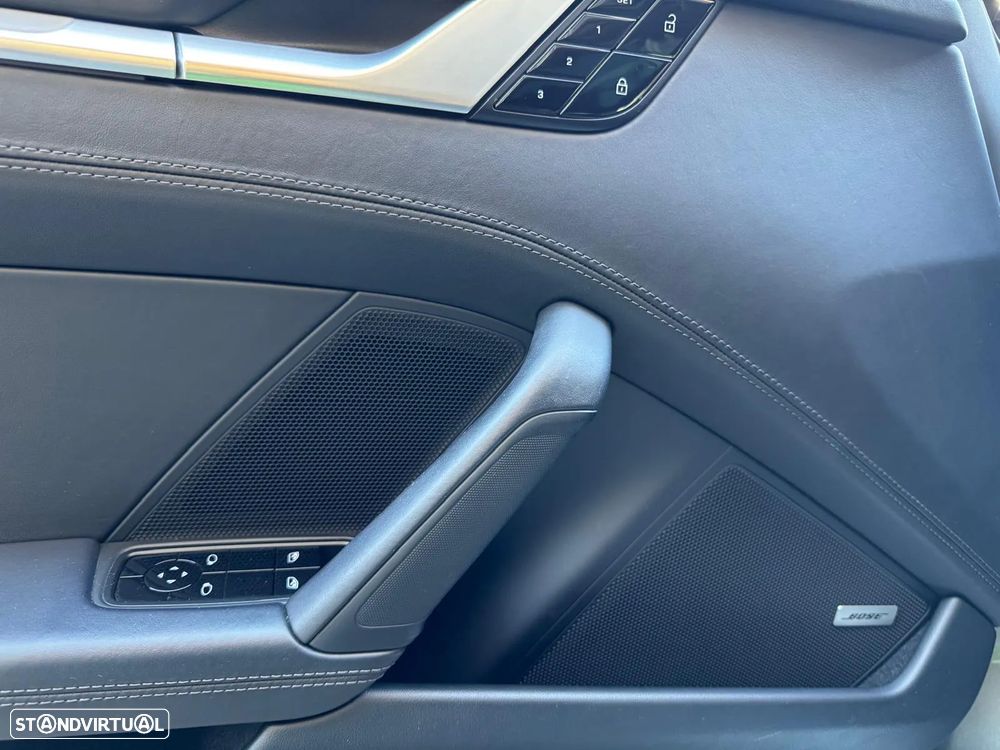 Porsche 911 (992) Carrera 4S PDK - 32