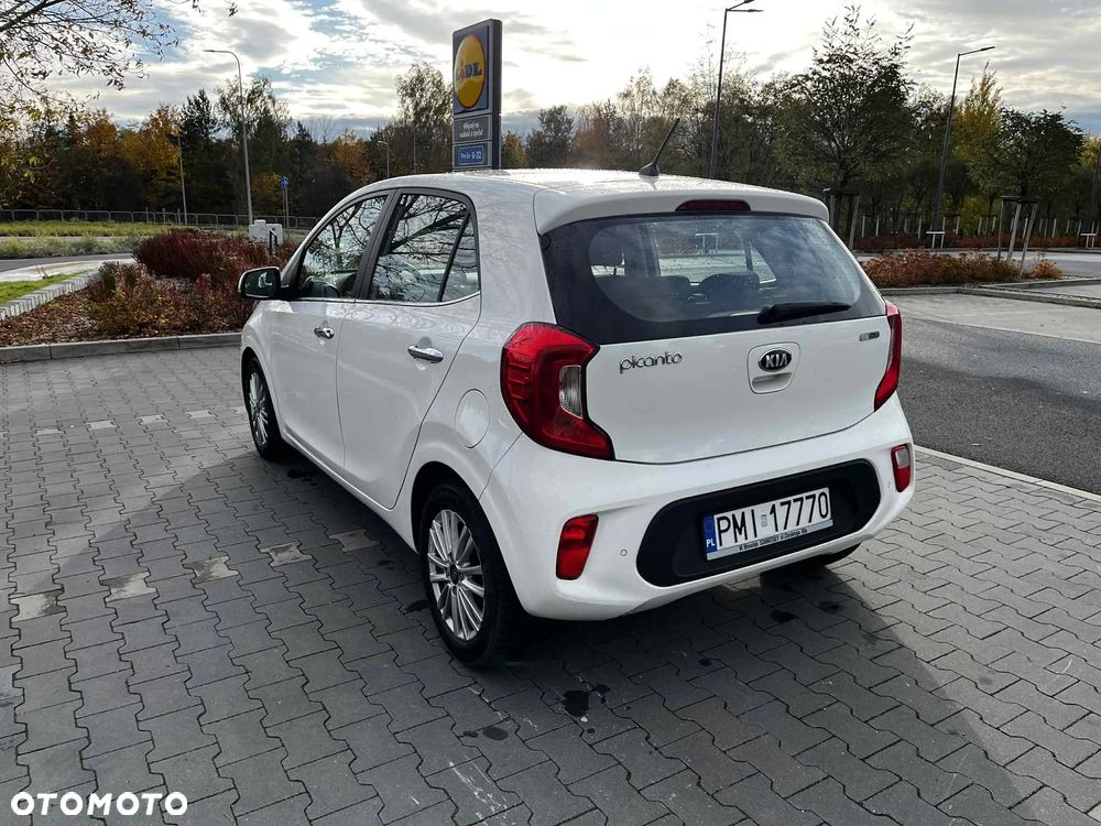 Kia Picanto 1.2 L - 4
