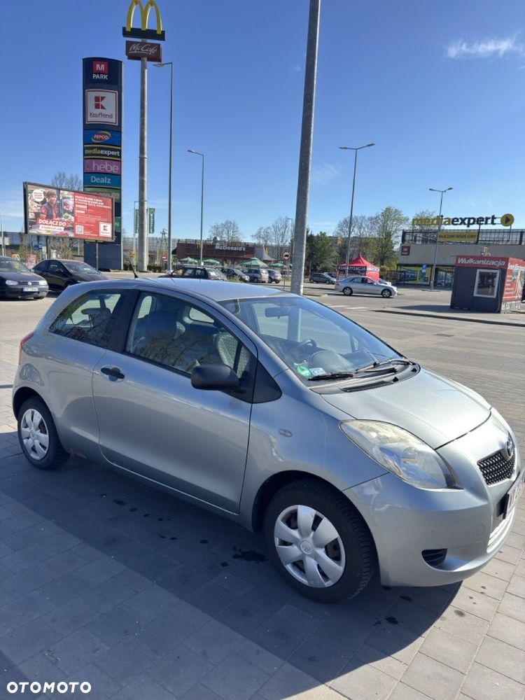 Toyota Yaris 1.0 Luna - 3