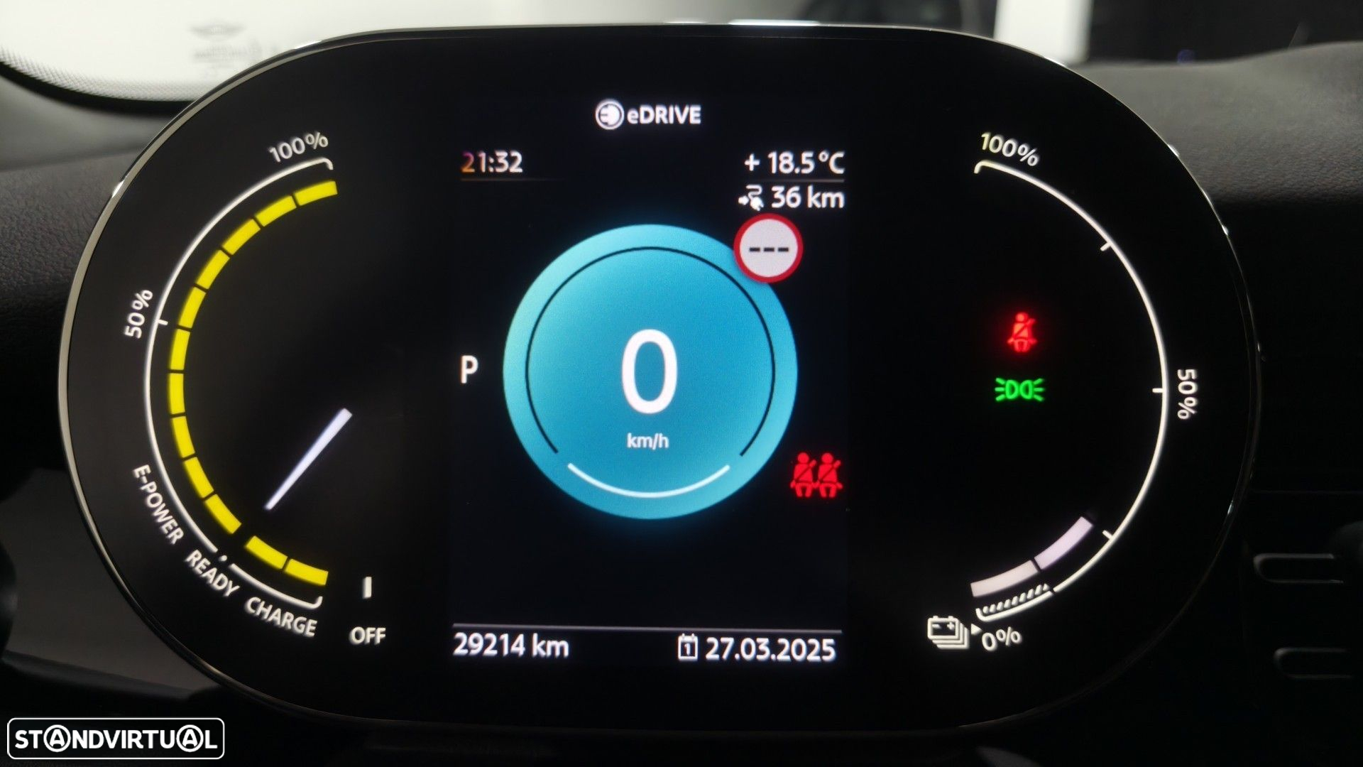 MINI 3 Portas Cooper SE Premium Essential - 33