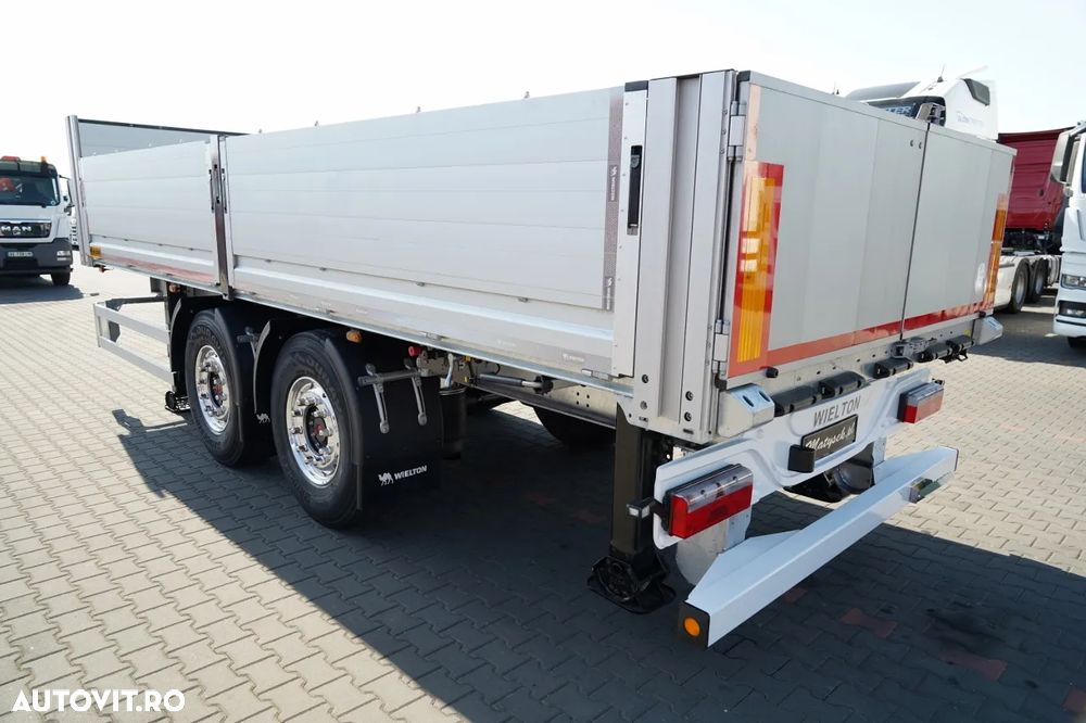 Wielton REMORCA BOARD / PENTRU CONSTRUCTIE / NOU / DISPONIBIL Imediat / GREUTATE: 3800 KG / JANTE ALIE - 11