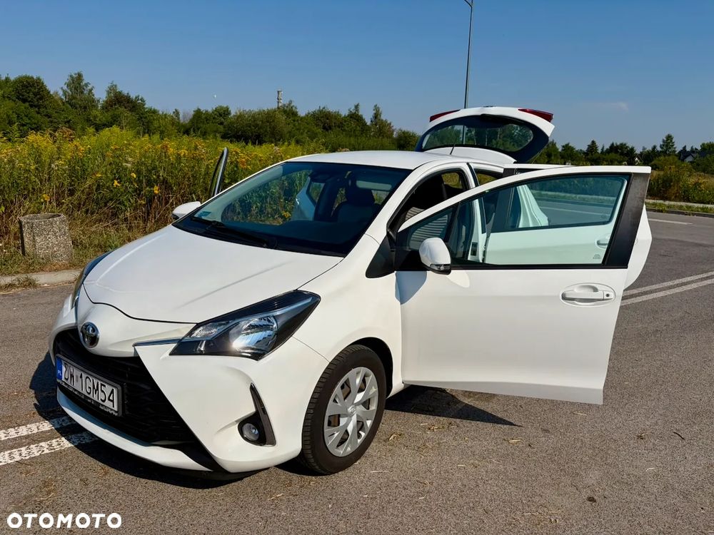 Toyota Yaris 1.5 Premium - 9