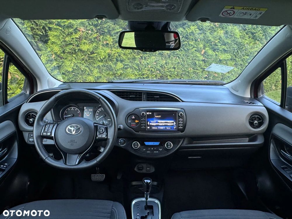 Toyota Yaris - 10