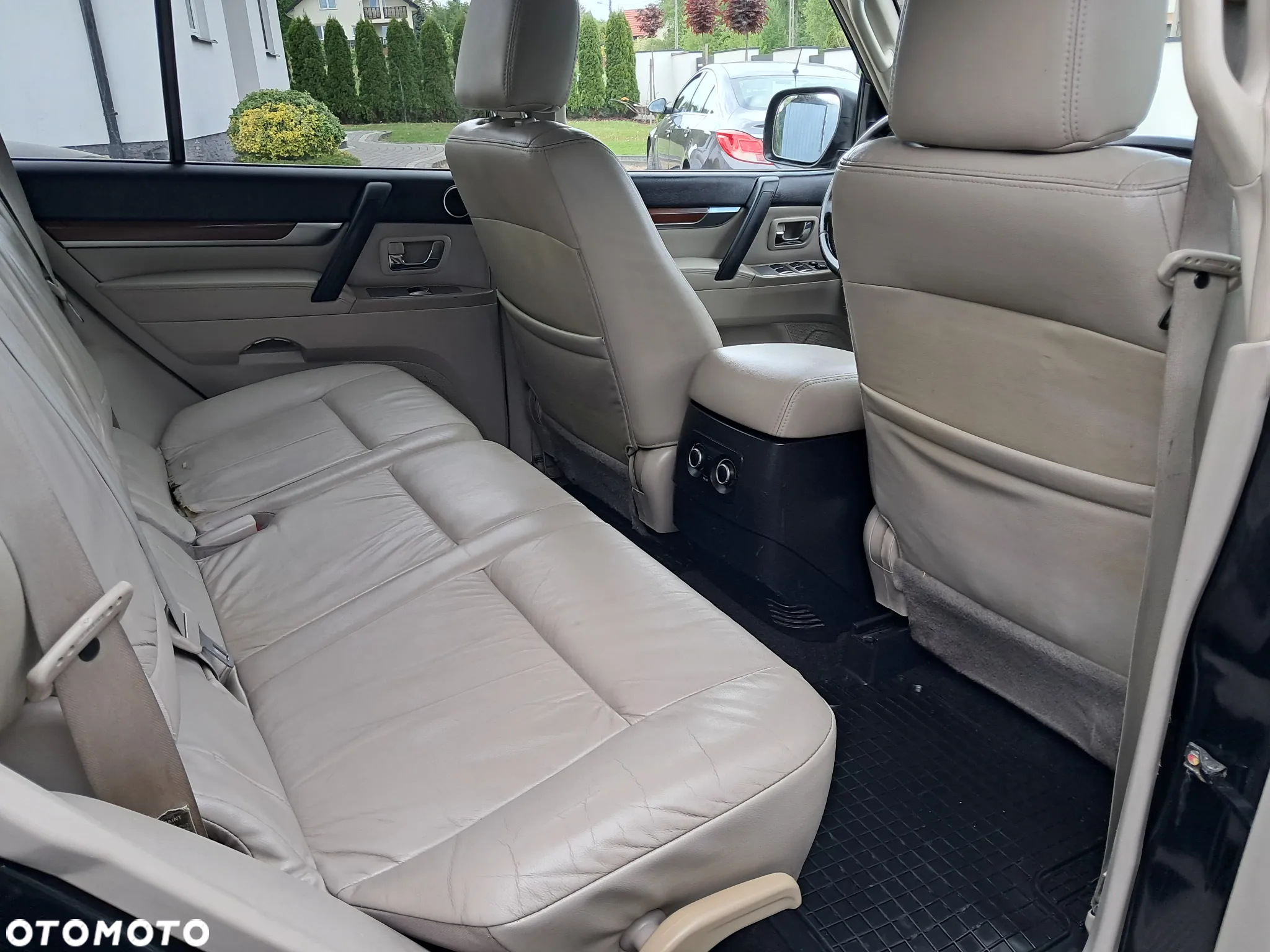 Mitsubishi Pajero 3.2 DID Alpine Edition - 22