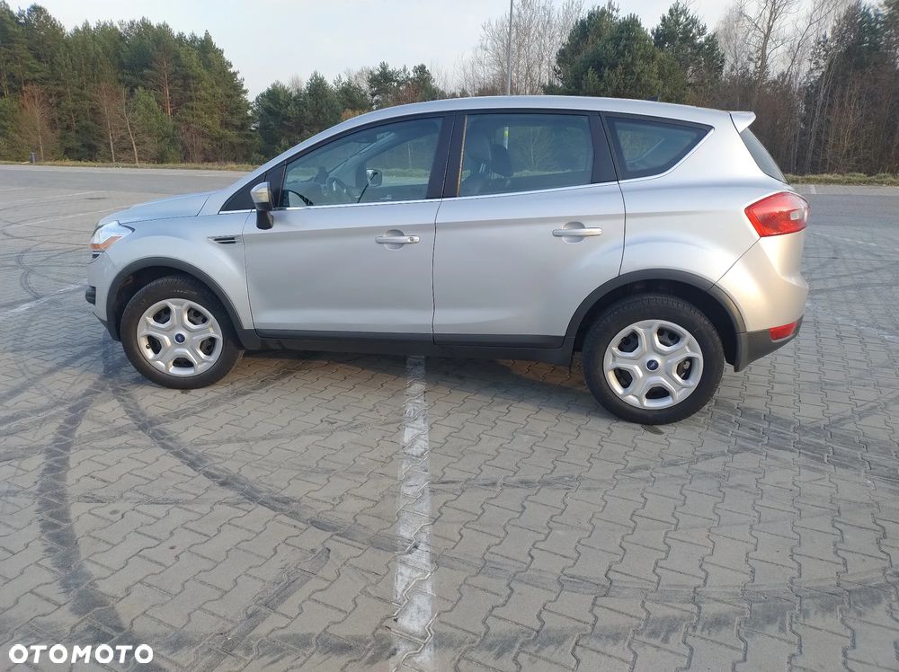Ford Kuga 2.0 TDCi 4x4 Titanium - 2