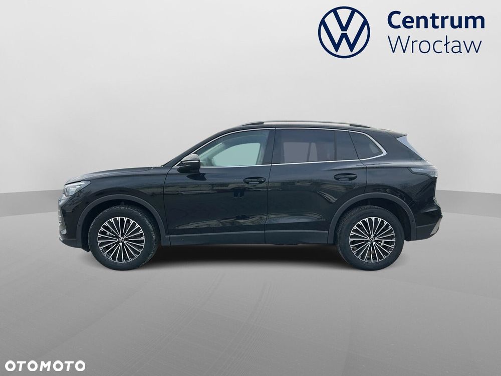 Volkswagen Tiguan - 12