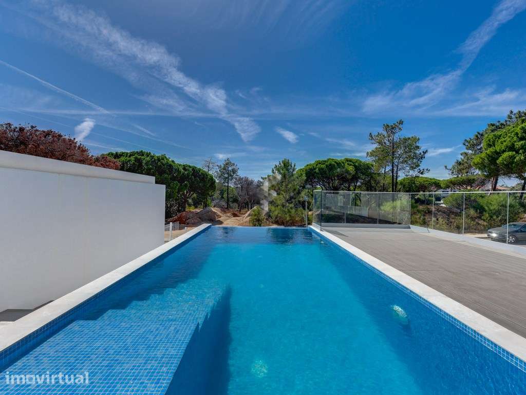 Excelente Moradia T4 (LOTE 19) a estrear, pronta para habitar com a... - Grande imagem: 2/40