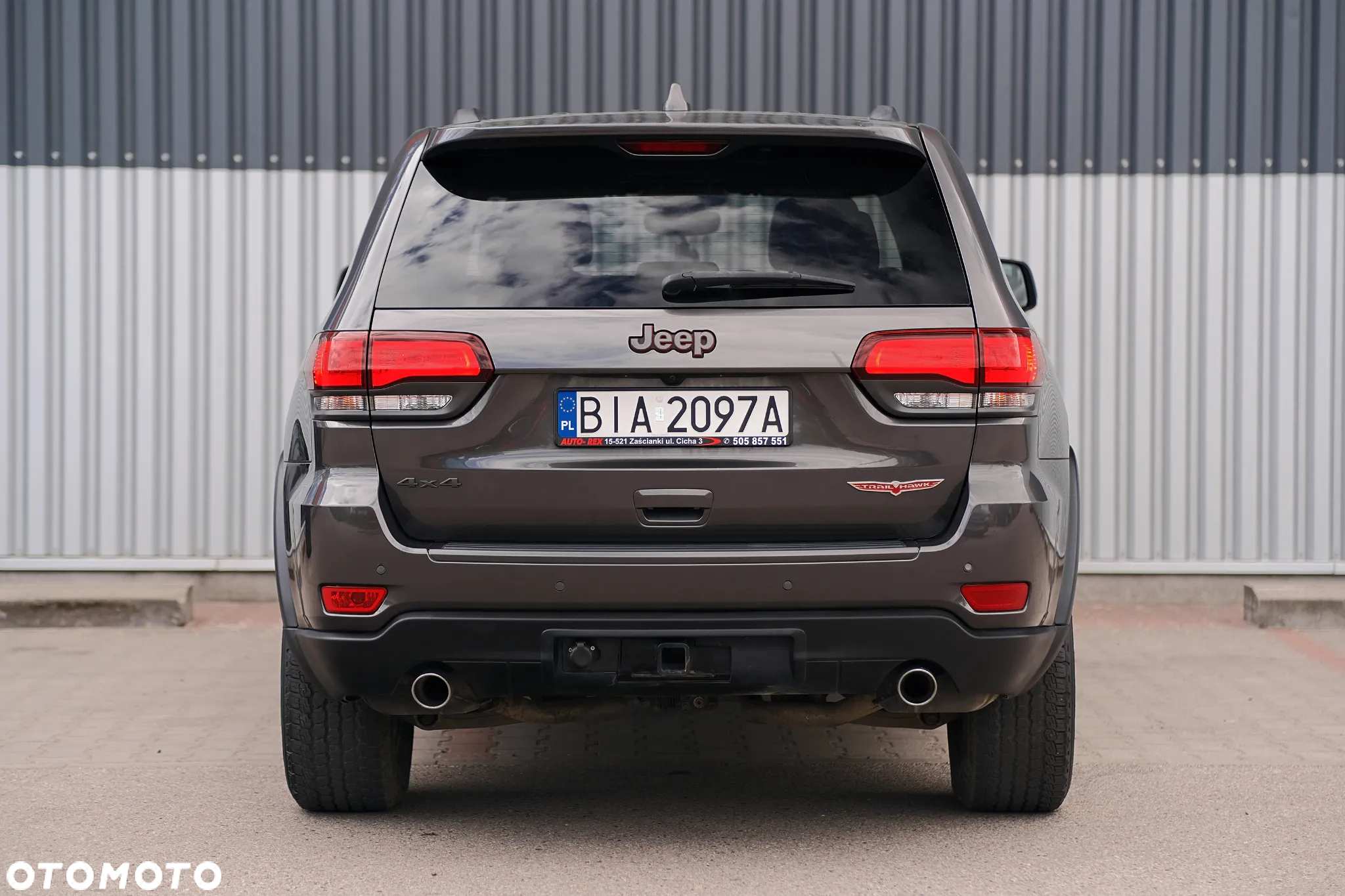 Jeep Grand Cherokee - 29