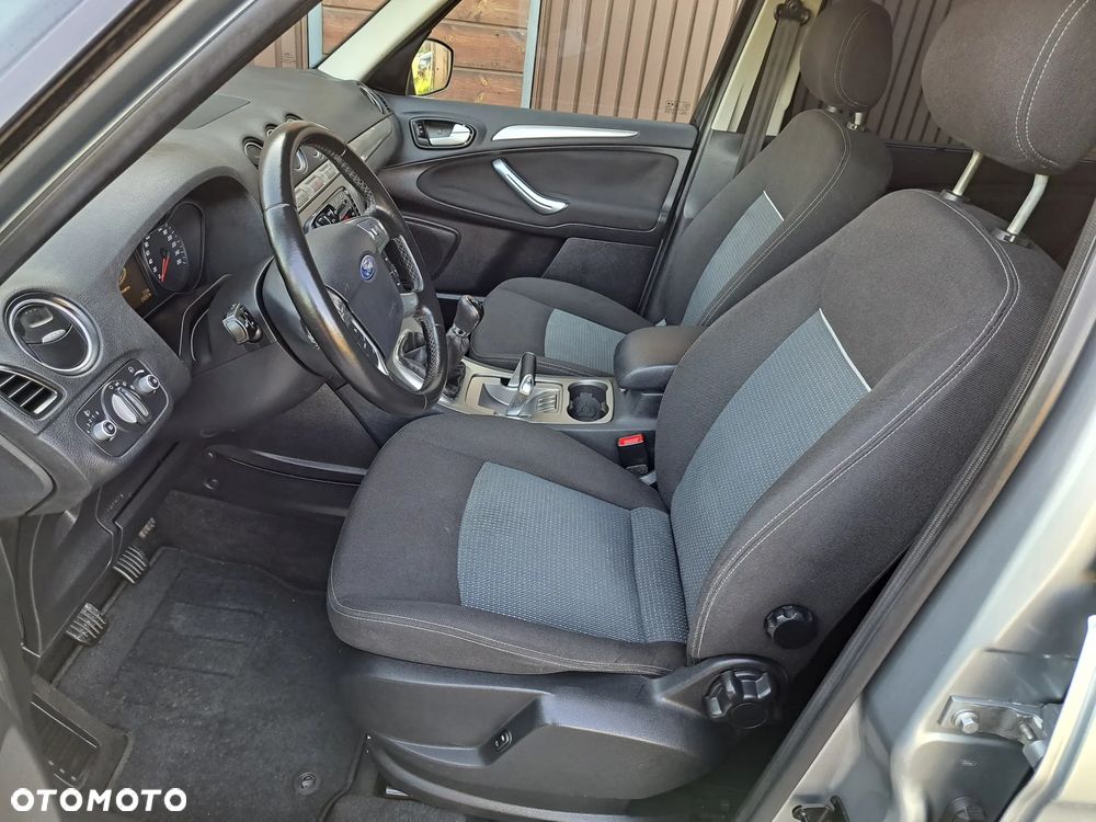 Ford Galaxy 2.0 FF Titanium - 23