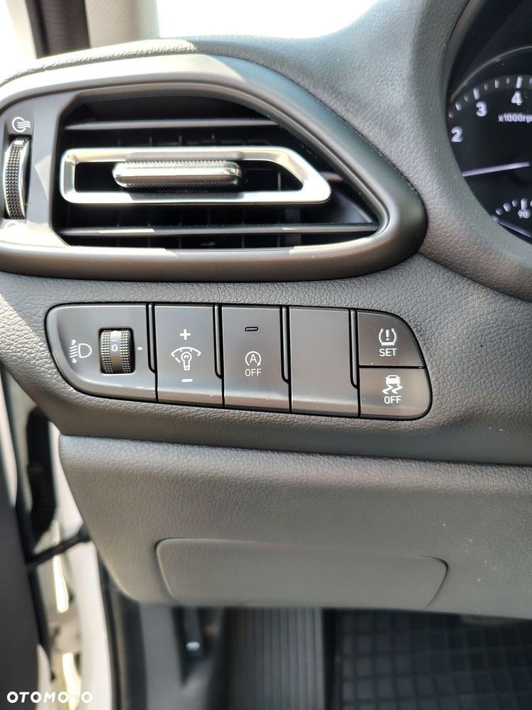 Hyundai i30 - 13