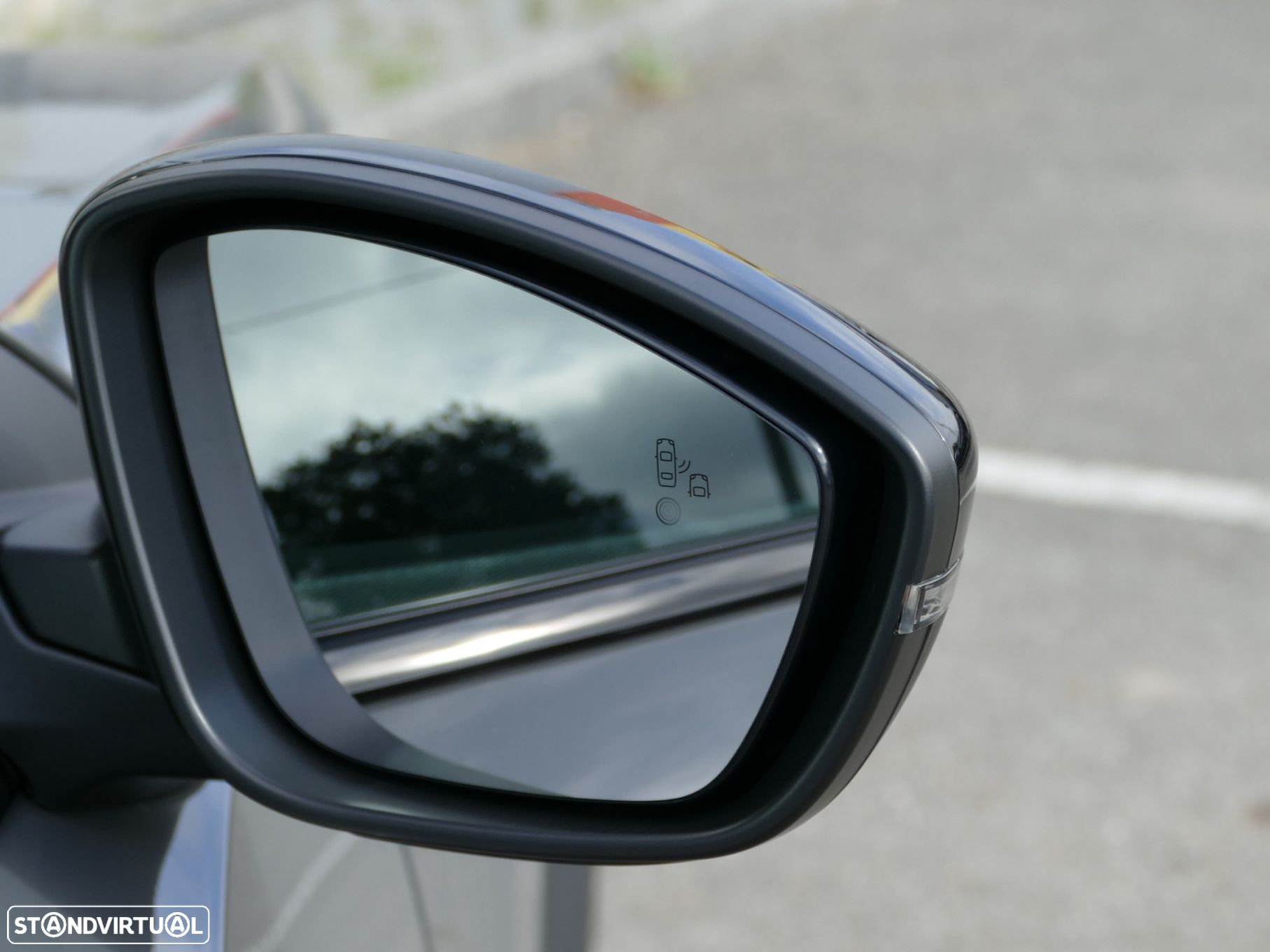 Peugeot 2008 1.2 PureTech GT EAT8 - 15