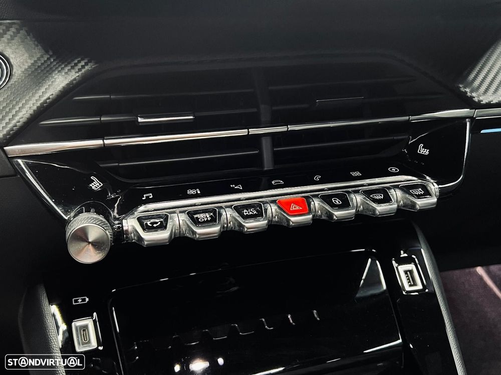 Peugeot e-2008 50 kWh GT - 32