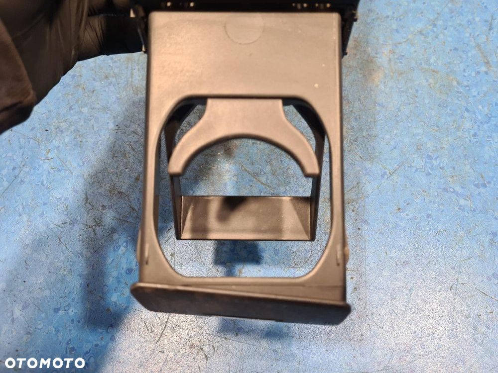 CITROEN C-CROSSER UCHWYT NA KUBEK CUP HOLDER GN621-04480 - 6