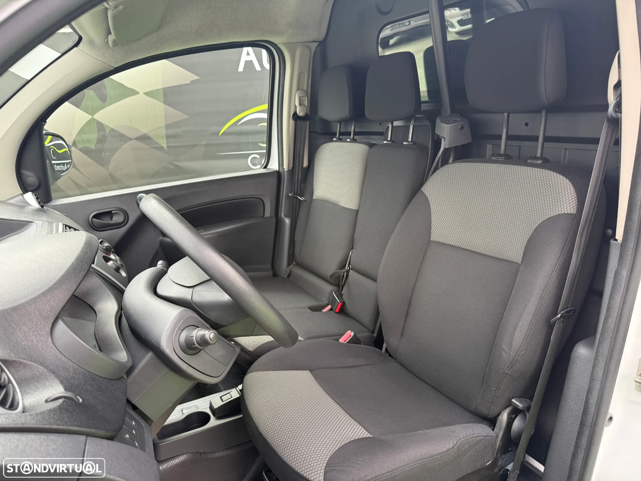 Renault KANGOO 3L - 23