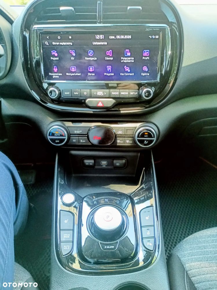 Kia Soul 64kWh L - 13