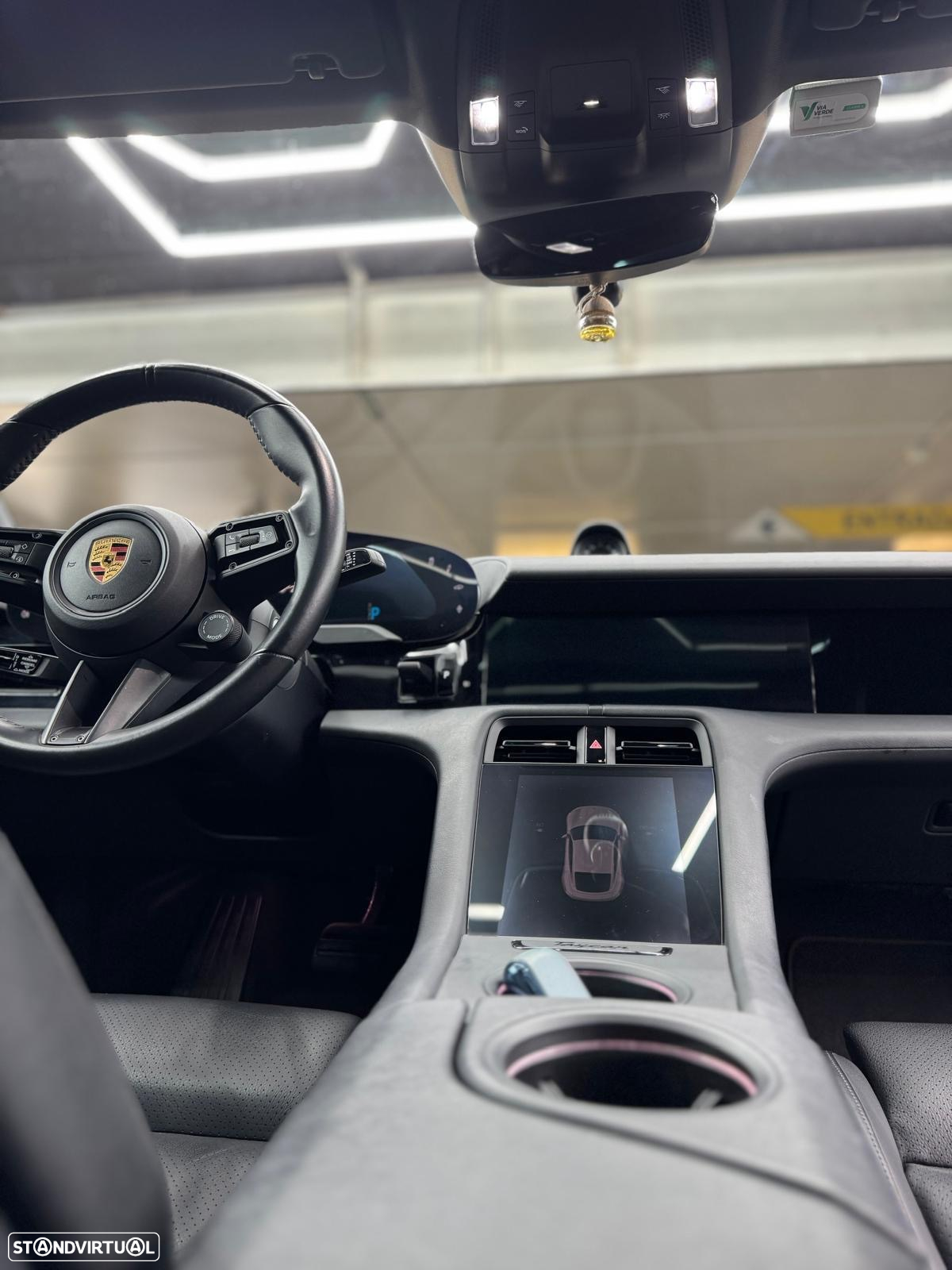 Porsche Taycan 4S bateria Performance Plus - 6