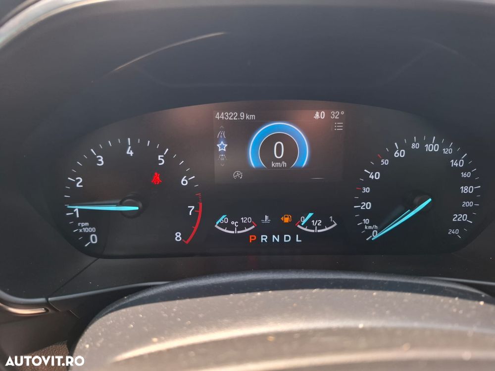 FORD Focus 2019 — imagine 10