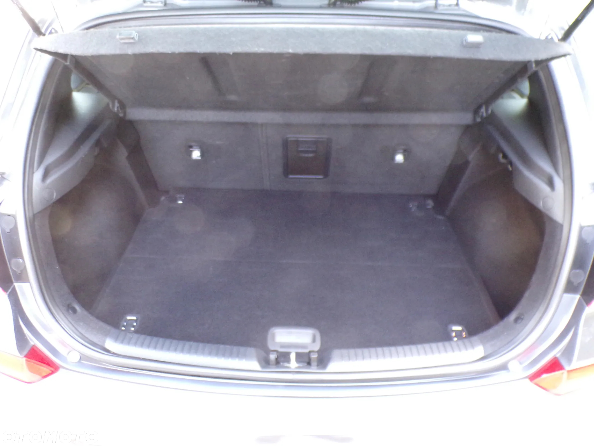 Hyundai i30 1.6 CRDi Comfort - 25