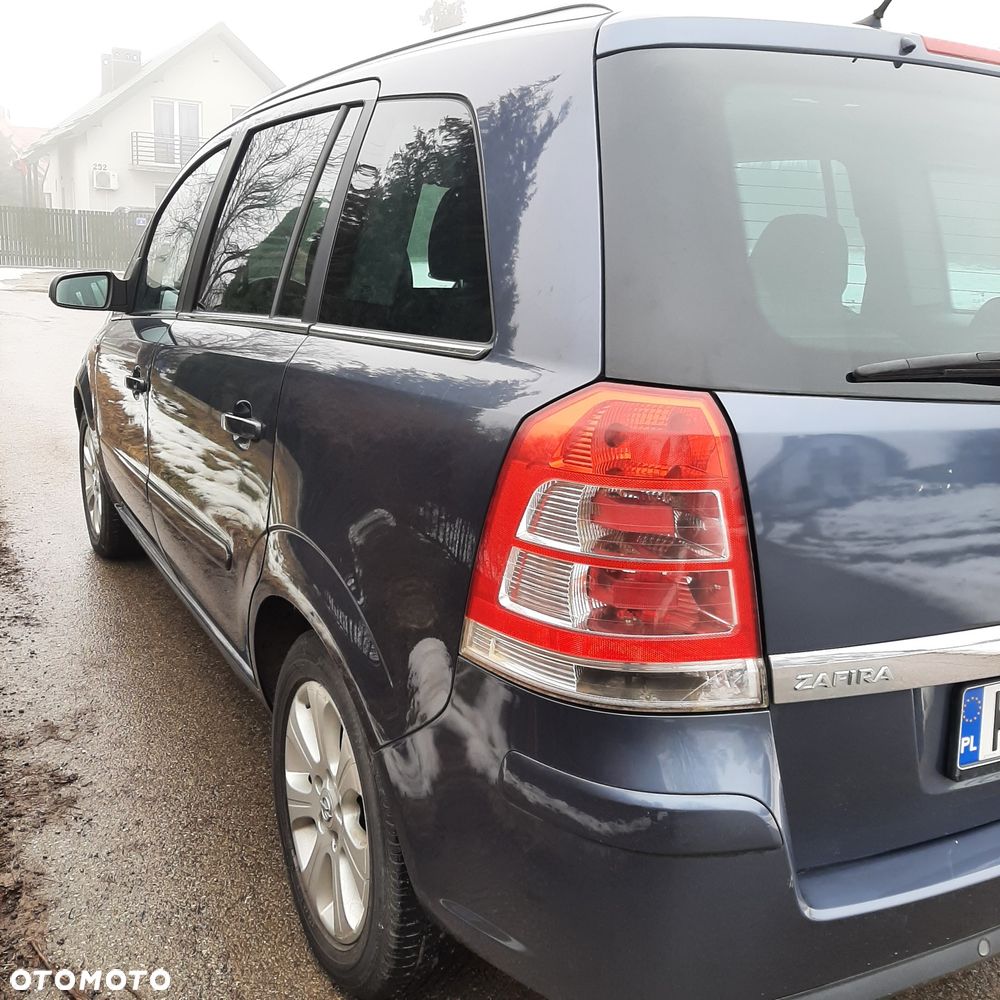 Opel Zafira - 4