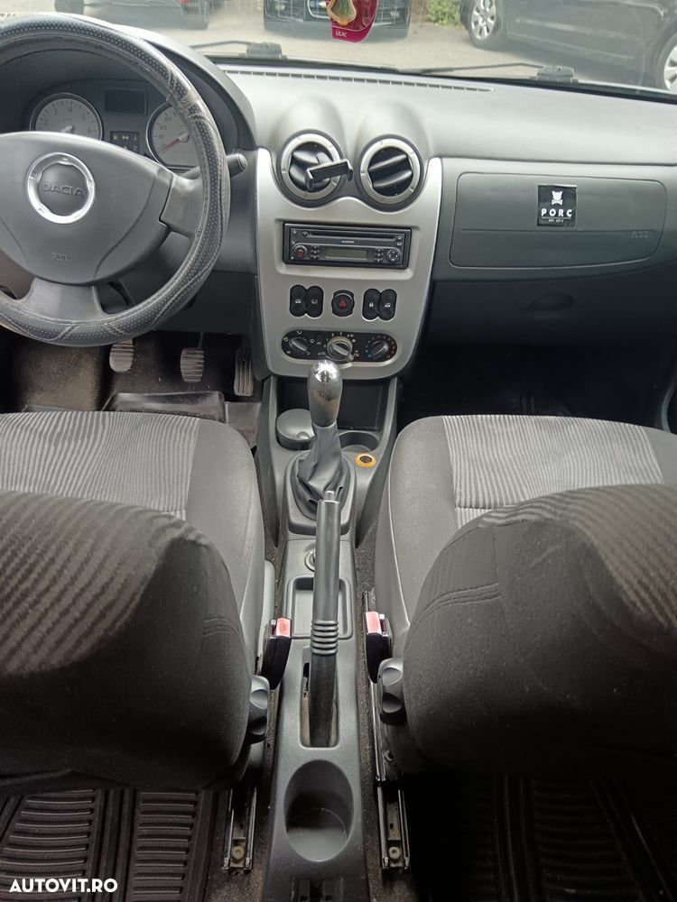 Dacia Logan - 8