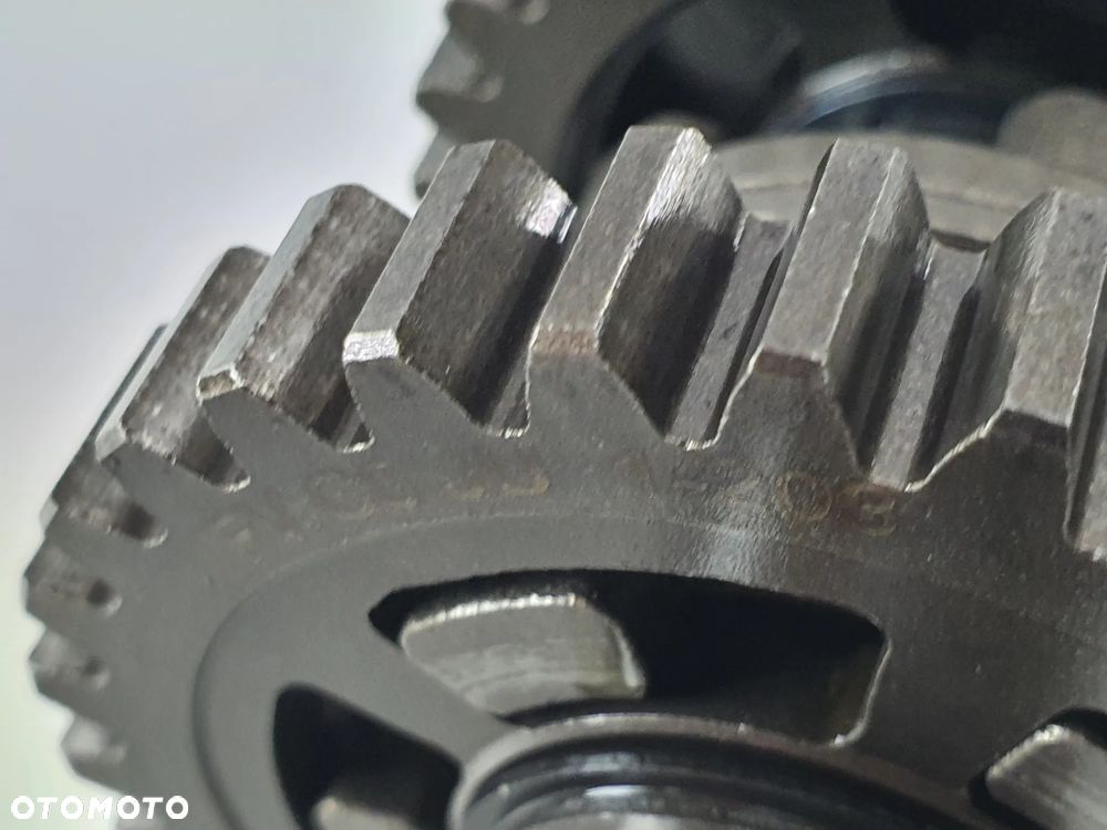 SKRZYNIA BIEGOW WALEK TRYB WODZIK  KTM DUKE 125 - 29