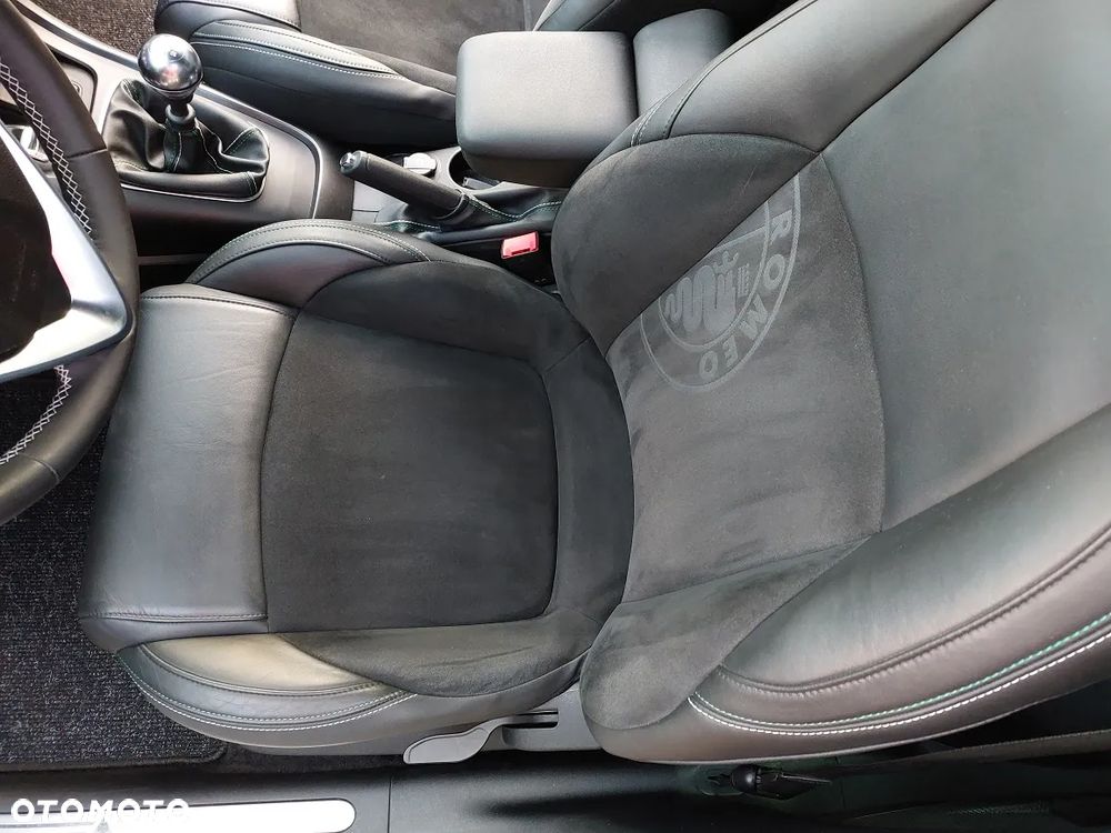 Alfa Romeo Giulietta 1.4 TB Distinctive - 14