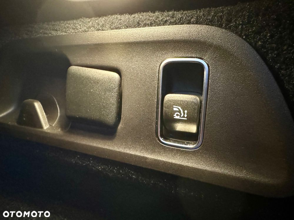 Mercedes-Benz GLE - 34