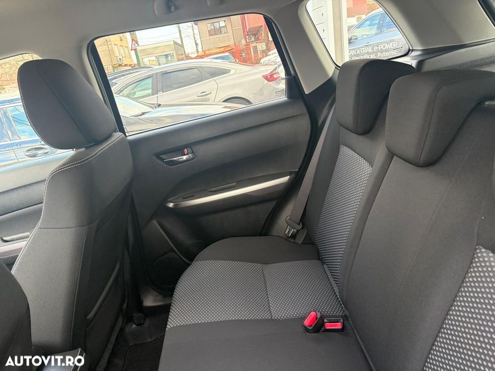 Suzuki Vitara 1.5 HEV Passion - 7