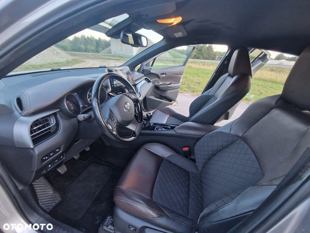Toyota C-HR 1.2 T Prestige - 37