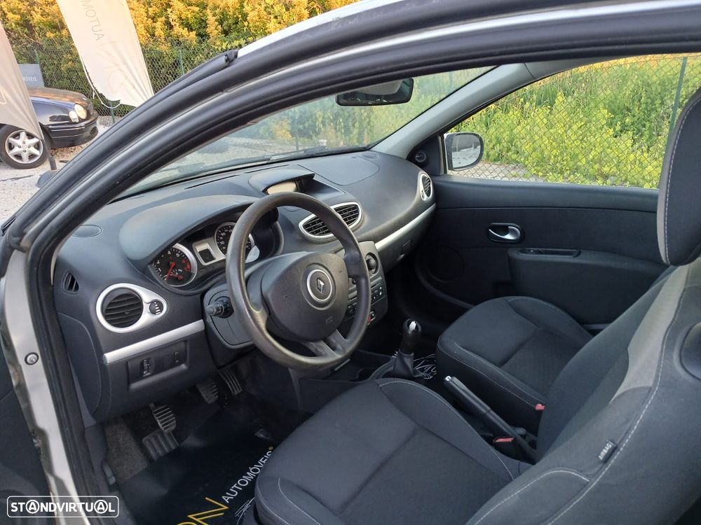 Renault Clio 1.2 16V GT - 2