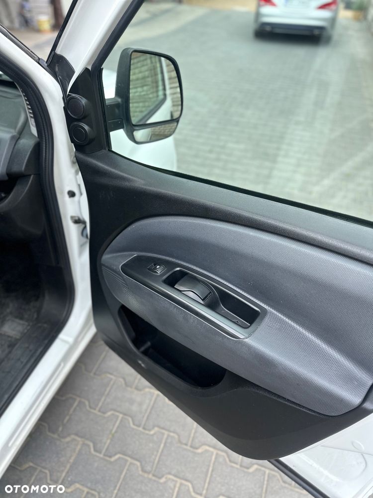 Fiat Doblo - 17