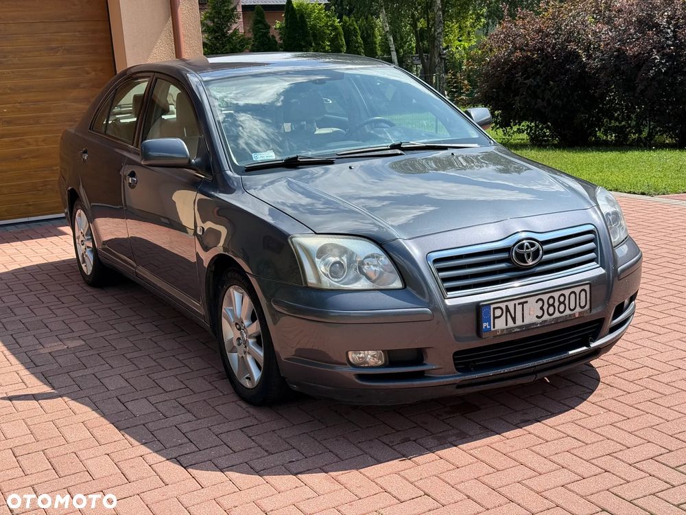 Toyota Avensis 2.2 D-CAT Sol - 3