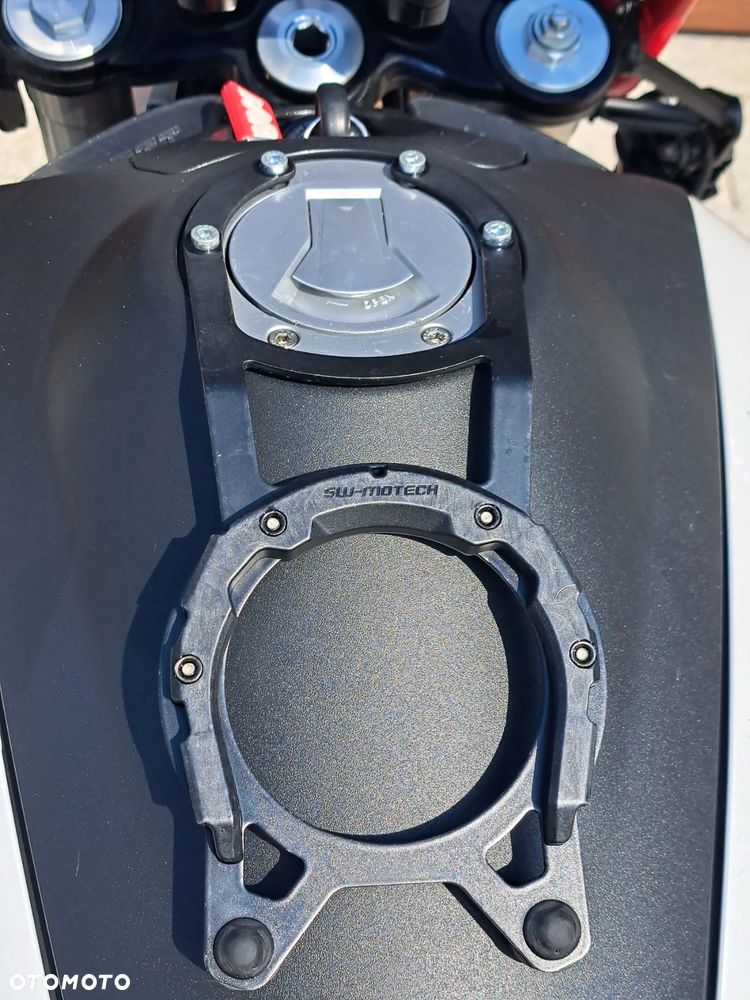 Moto Guzzi V85 - 6