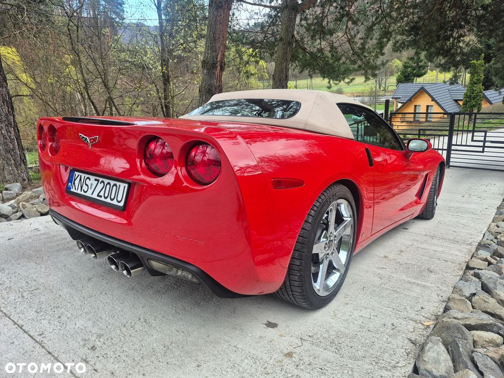 Chevrolet Corvette - 4
