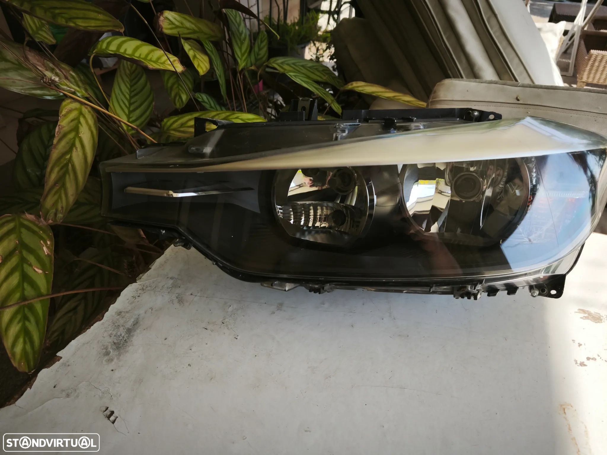 Farol esquerdo halógenio BMW F30 F31 - 1