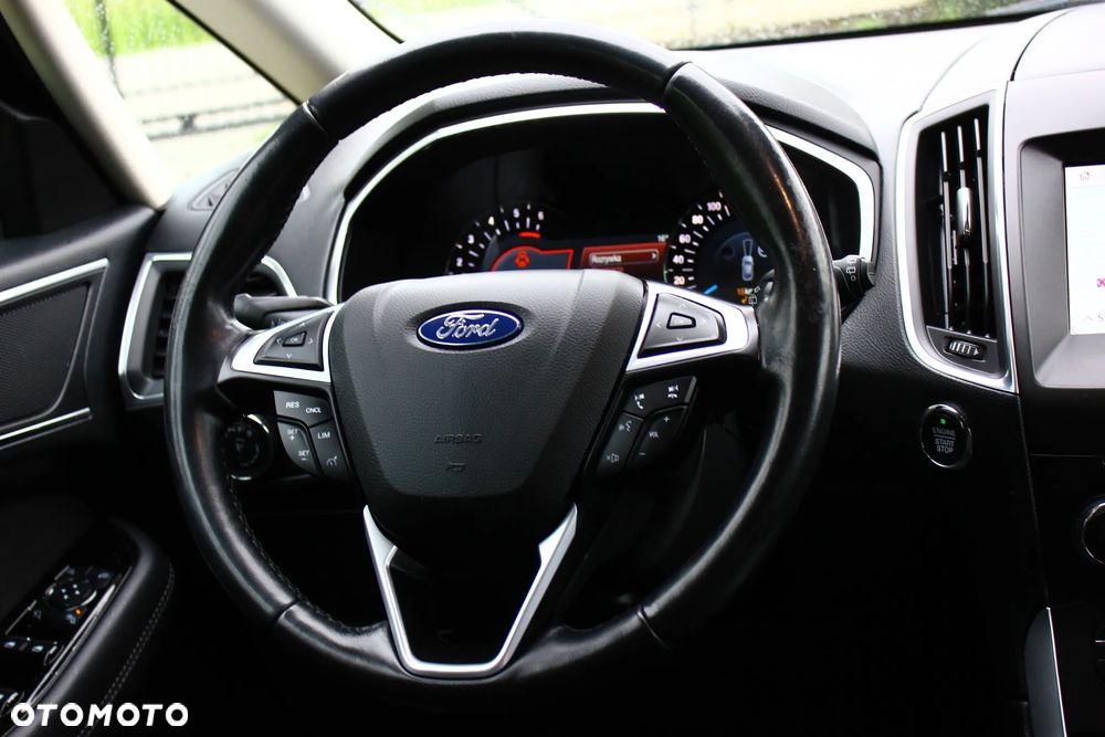 Ford S-Max 2.0 TDCi Titanium PowerShift - 38