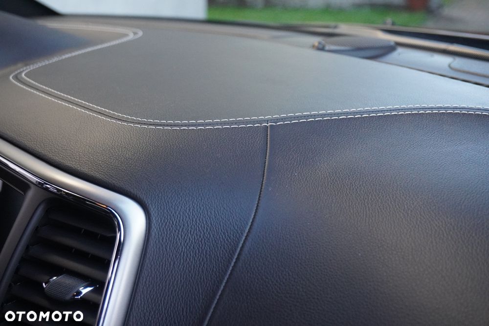 Jeep Grand Cherokee SRT Night - 10