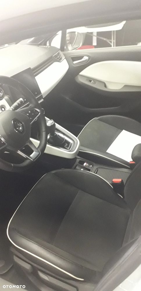 Renault Clio TCe 90 TECHNO - 19